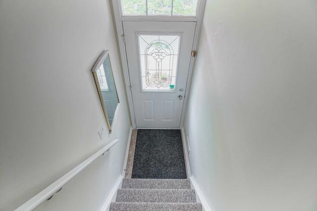 5 Piggot Mews, House attached with 3 bedrooms, 2 bathrooms and 1 parking in Toronto ON | Image 36
