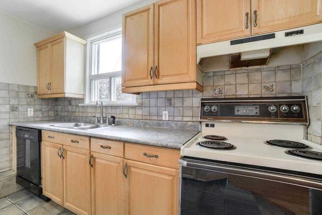 2 Mulvey Ave, House detached with 2 bedrooms, 2 bathrooms and 3 parking in Toronto ON | Image 17