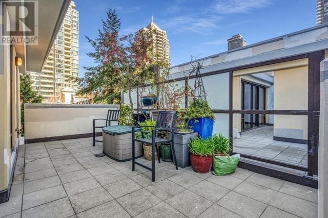 th1 - 2088 Madison Avenue, House attached with 2 bedrooms, 3 bathrooms and 2 parking in Burnaby BC | Image 22