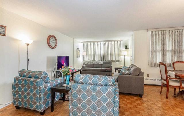 1219 - 551 The West Mall Rd, Condo with 3 bedrooms, 2 bathrooms and 1 parking in Toronto ON | Image 27