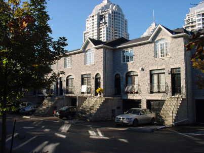 04 - 7 Dervock Cres, Townhouse with 3 bedrooms, 2 bathrooms and 2 parking in Toronto ON | Image 1
