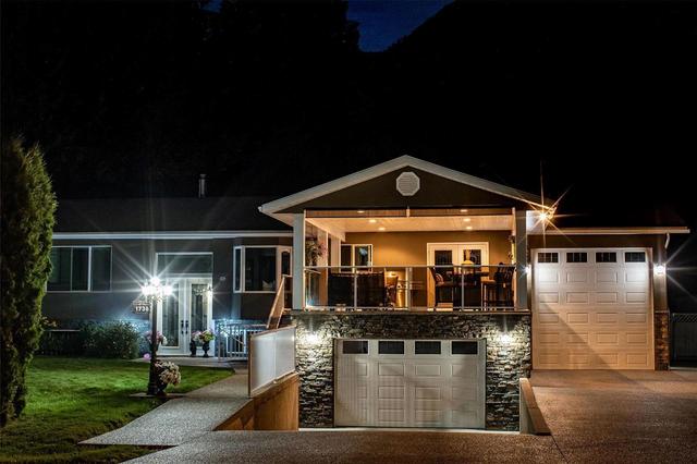 1736 Biatecki Road, House detached with 4 bedrooms, 2 bathrooms and 16 parking in Revelstoke BC | Card Image