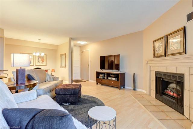 33 - 3085 Kingsway Drive, House attached with 2 bedrooms, 1 bathrooms and 1 parking in Kitchener ON | Image 10