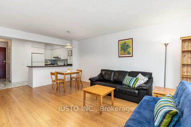 1108 - 750 Bay St, Condo with 1 bedrooms, 1 bathrooms and 1 parking in Toronto ON | Image 13
