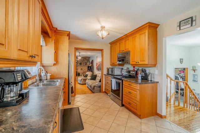 863 Ferndale St, House detached with 3 bedrooms, 3 bathrooms and 6 parking in Oshawa ON | Image 32