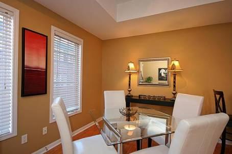 th 1 - 11 Niagara St, Townhouse with 2 bedrooms, 1 bathrooms and 1 parking in Toronto ON | Image 4