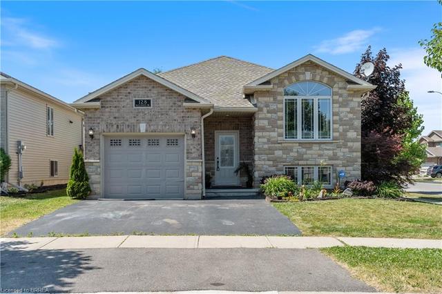 128 Mcguiness Drive, House detached with 4 bedrooms, 2 bathrooms and 3 parking in Brantford ON | Image 1