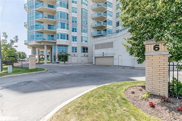 905 - 6 Toronto Street, House attached with 1 bedrooms, 1 bathrooms and 1 parking in Barrie ON | Image 2
