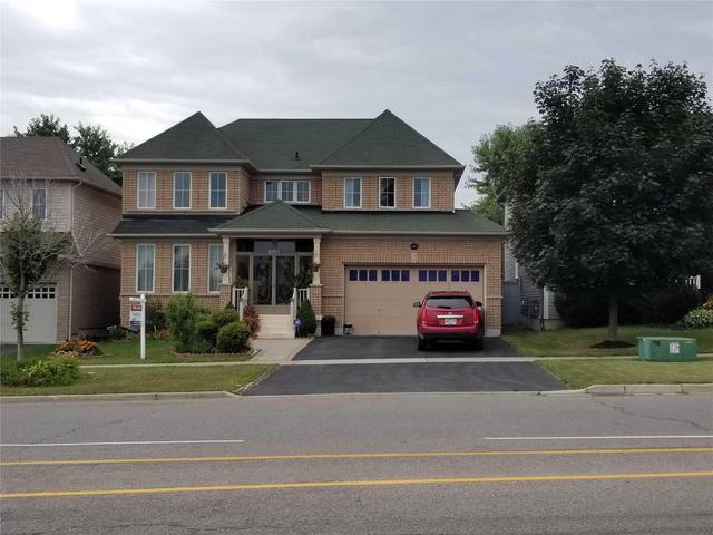 2026 Bridle Rd, House detached with 4 bedrooms, 4 bathrooms and 4 parking in Oshawa ON | Image 2