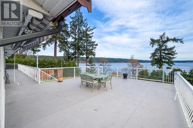 1424 Seaspray Blvd, House detached with 5 bedrooms, 3 bathrooms and 5 parking in Nanaimo A BC | Image 12