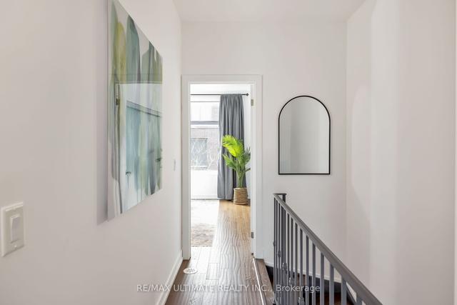 207b Manning Ave, House attached with 3 bedrooms, 3 bathrooms and 2 parking in Toronto ON | Image 9