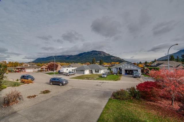 2106 Heitman Street, House detached with 4 bedrooms, 3 bathrooms and 4 parking in Enderby BC | Image 46