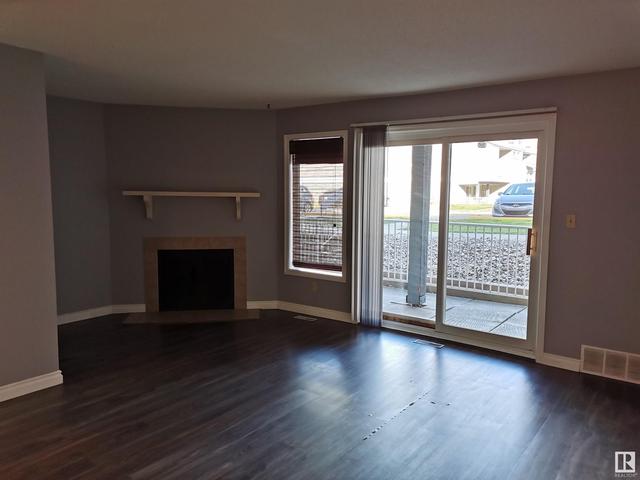 309 - 10404 24 Av Nw, House attached with 2 bedrooms, 1 bathrooms and 1 parking in Edmonton AB | Image 2