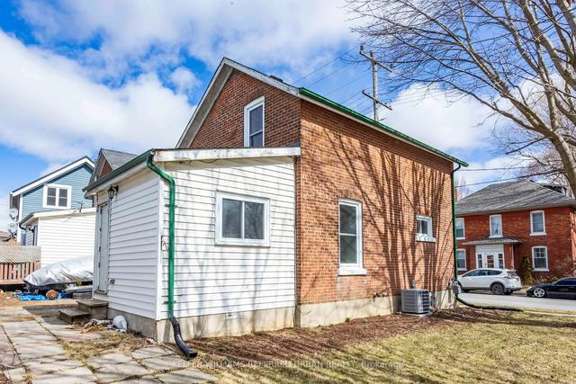 169 Hibernia St, House detached with 2 bedrooms, 2 bathrooms and 4 parking in Cobourg ON | Image 22