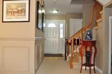 29 Dragoon Cres, House semidetached with 3 bedrooms, 3 bathrooms and 2 parking in Toronto ON | Image 5