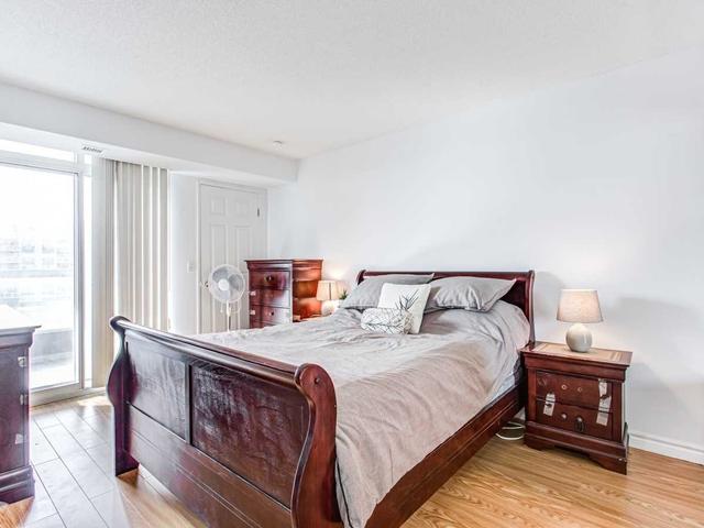 606 - 906 Sheppard Ave W, Condo with 2 bedrooms, 2 bathrooms and 1 parking in Toronto ON | Image 5