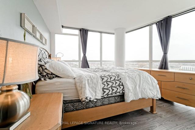 911 - 50 Eglinton Ave W, Condo with 1 bedrooms, 1 bathrooms and 1 parking in Mississauga ON | Image 3
