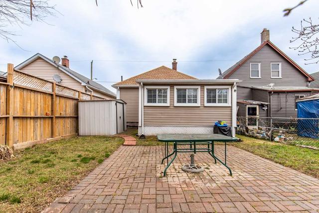 9 Wilson St, House detached with 3 bedrooms, 1 bathrooms and 1 parking in St. Catharines ON | Image 18
