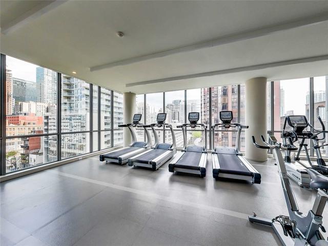 3004 - 8 Charlotte St, Condo with 1 bedrooms, 2 bathrooms and 1 parking in Toronto ON | Image 9