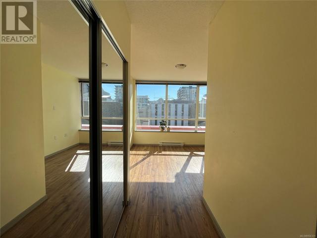 503 - 834 Johnson St, Condo with 2 bedrooms, 1 bathrooms and 1 parking in Victoria BC | Image 11
