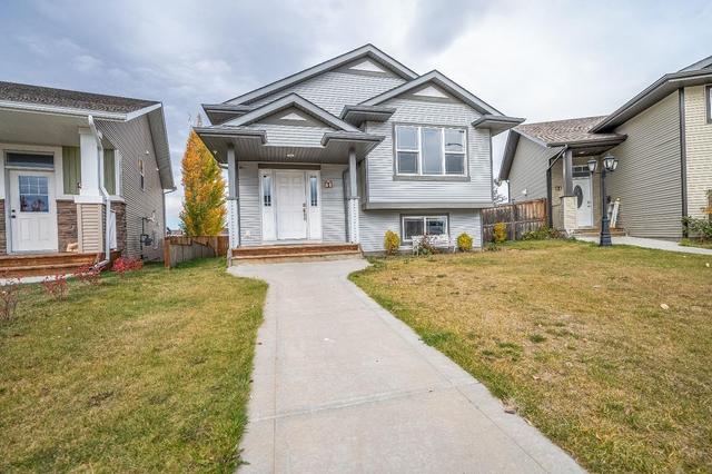 60 Long Close, House detached with 5 bedrooms, 3 bathrooms and 1 parking in Red Deer AB | Image 1