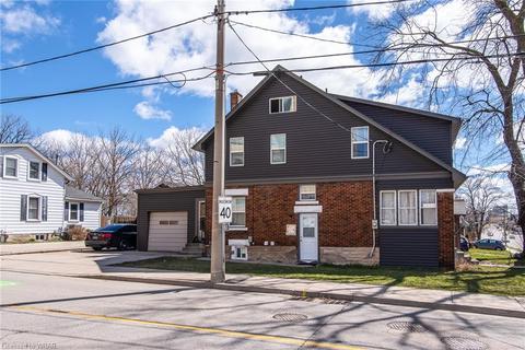 184 Courtland Avenue E, House detached with 3 bedrooms, 2 bathrooms and 3 parking in Kitchener ON | Card Image