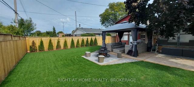 116 Nash Rd S, House detached with 4 bedrooms, 2 bathrooms and 5 parking in Hamilton ON | Image 28