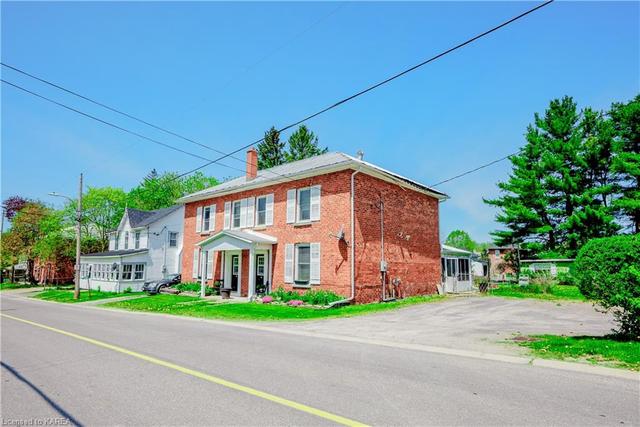 2910 a&b Brewery Street, House semidetached with 6 bedrooms, 2 bathrooms and 6 parking in South Frontenac ON | Image 13