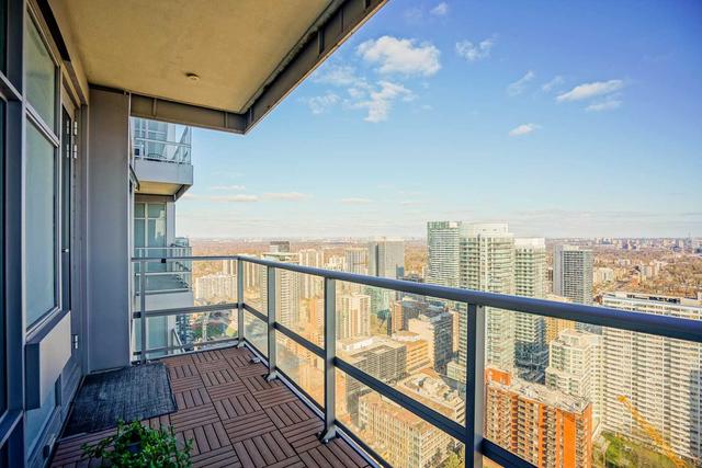 4401 - 2191 Yonge St, Condo with 1 bedrooms, 2 bathrooms and 1 parking in Toronto ON | Image 13