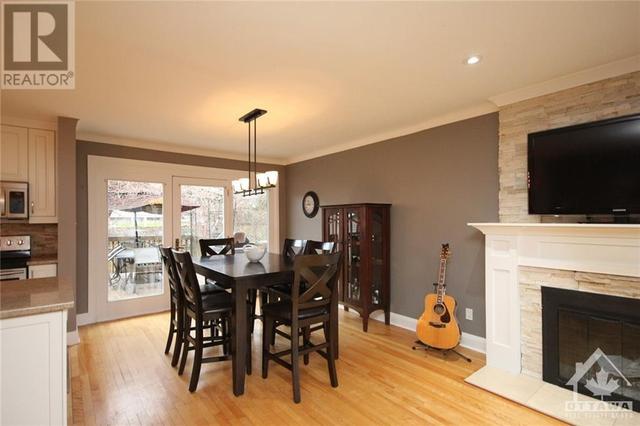 1760 Gage Crescent, House detached with 5 bedrooms, 2 bathrooms and 3 parking in Ottawa ON | Image 7