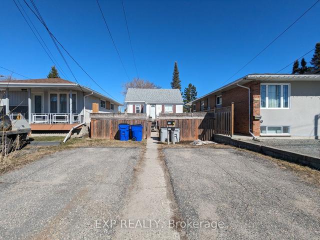 320-322 Birch St N, House detached with 3 bedrooms, 2 bathrooms and 2 parking in Timmins ON | Image 6