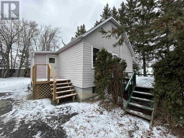 407 Atwood Ave, House detached with 3 bedrooms, 2 bathrooms and null parking in Dawson ON | Image 3