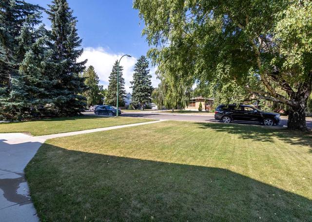 523 20 Street S, House detached with 4 bedrooms, 2 bathrooms and 6 parking in Lethbridge AB | Image 3