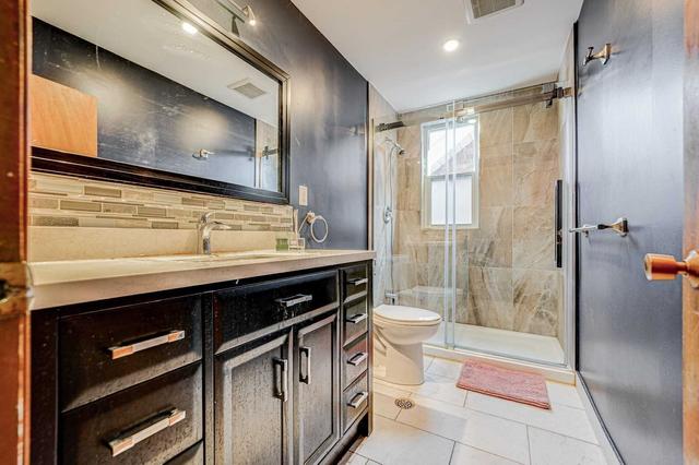 134 Argyle St, House semidetached with 5 bedrooms, 4 bathrooms and 2 parking in Toronto ON | Image 10