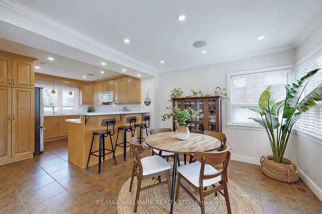 17 Avalon Blvd, House detached with 4 bedrooms, 3 bathrooms and 3 parking in Toronto ON | Image 7