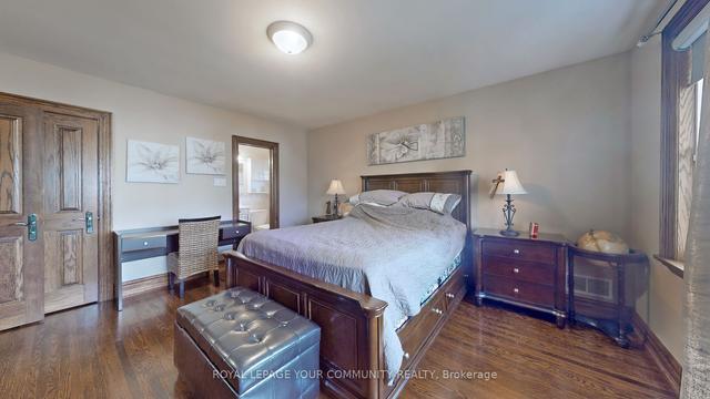 35 Walwyn Ave, House detached with 3 bedrooms, 3 bathrooms and 9 parking in Toronto ON | Image 4