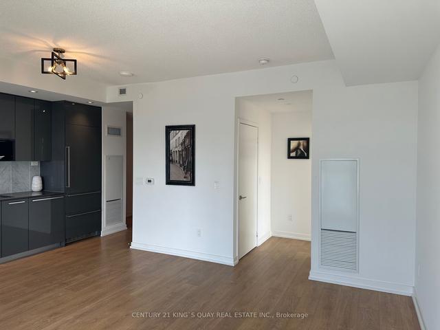 3703 - 117 Mcmahon Dr, Condo with 2 bedrooms, 2 bathrooms and 1 parking in Toronto ON | Image 40