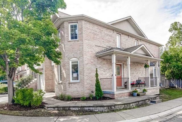 19 Rougehaven Way, Townhouse with 3 bedrooms, 3 bathrooms and 2 parking in Markham ON | Card Image