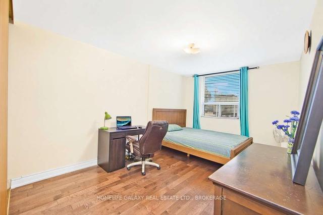 103 - 3420 Eglinton Ave E, Condo with 3 bedrooms, 2 bathrooms and 1 parking in Toronto ON | Image 6