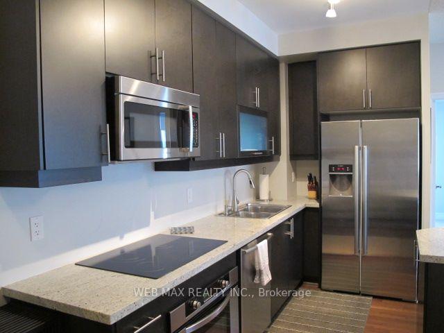 1004 - 35 Balmuto St, Condo with 1 bedrooms, 2 bathrooms and 0 parking in Toronto ON | Image 7