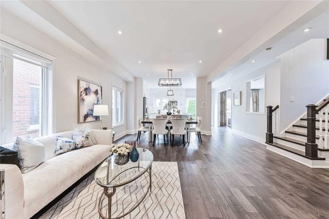 36 Rivington Ave, House detached with 4 bedrooms, 5 bathrooms and 5 parking in Vaughan ON | Image 36