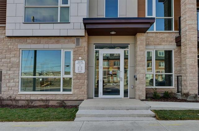205 - 2370 Khalsa Gate, Townhouse with 2 bedrooms, 2 bathrooms and 2 parking in Oakville ON | Image 2