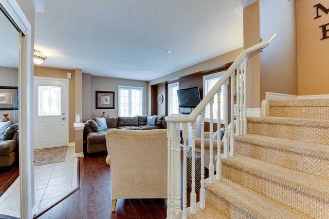 31 Succession Cres, House attached with 3 bedrooms, 4 bathrooms and 3 parking in Barrie ON | Image 39