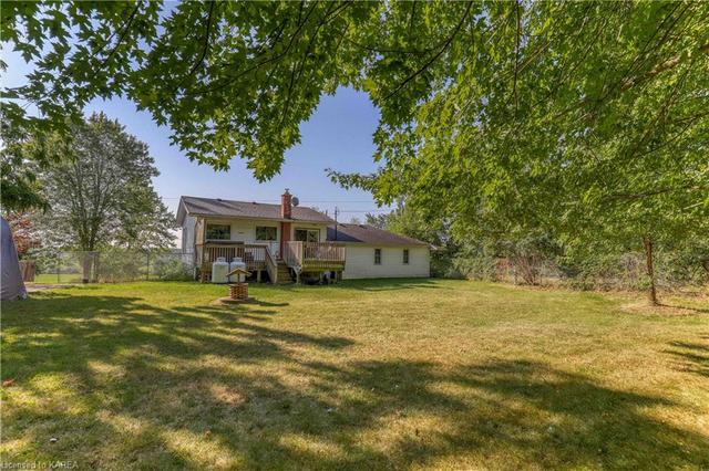 2211 County Road 22, House detached with 3 bedrooms, 1 bathrooms and 7 parking in Loyalist ON | Image 7