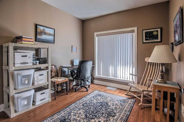 202 - 94 Francis St W, Condo with 2 bedrooms, 2 bathrooms and 1 parking in Kawartha Lakes ON | Image 7