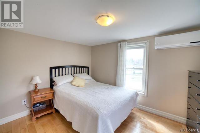 120 Notre Dame, House detached with 3 bedrooms, 1 bathrooms and null parking in Bathurst NB | Image 19