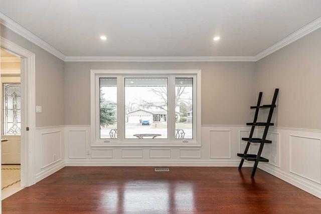 2470 Woburn Cres, House detached with 3 bedrooms, 3 bathrooms and 6 parking in Oakville ON | Image 23