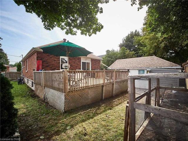 140 Banting Ave, House detached with 3 bedrooms, 2 bathrooms and 2 parking in Oshawa ON | Image 22