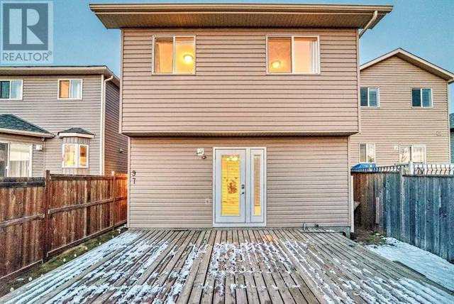 97 Martinvalley Crescent Ne, House detached with 4 bedrooms, 2 bathrooms and 2 parking in Calgary AB | Image 40