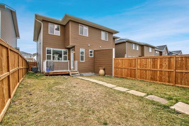 363 Redstone Drive Ne, Home with 3 bedrooms, 2 bathrooms and 2 parking in Calgary AB | Image 42